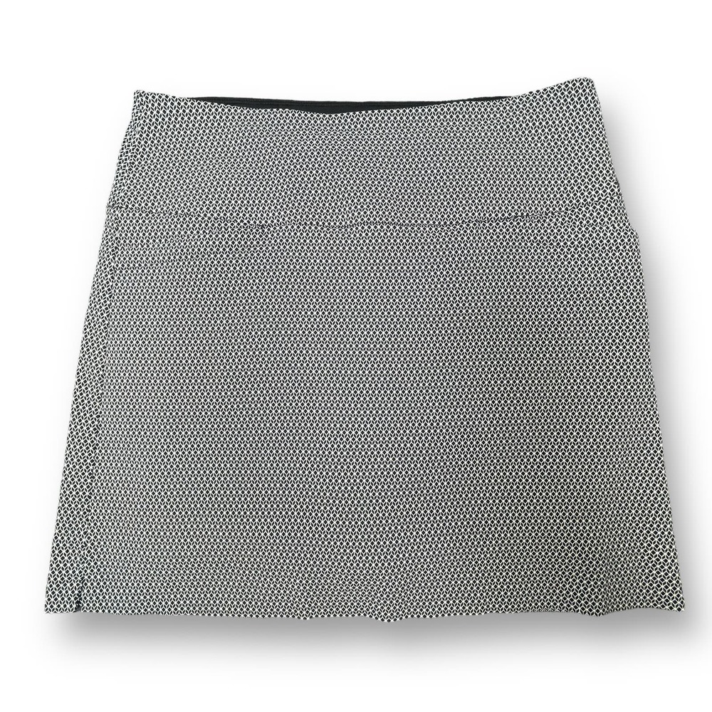 Elegant Black and White Skort